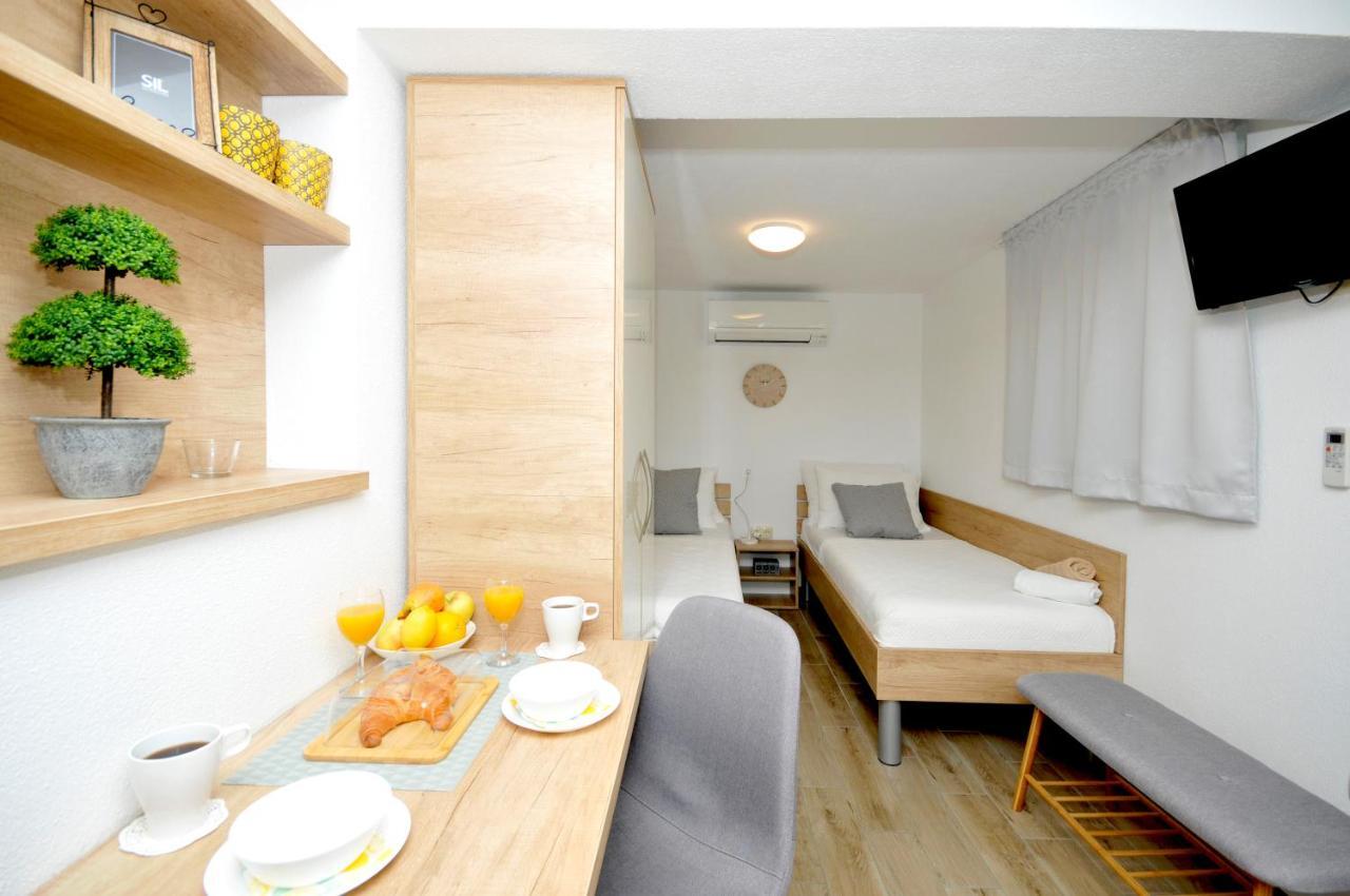 Apartments Penic Трогир Экстерьер фото