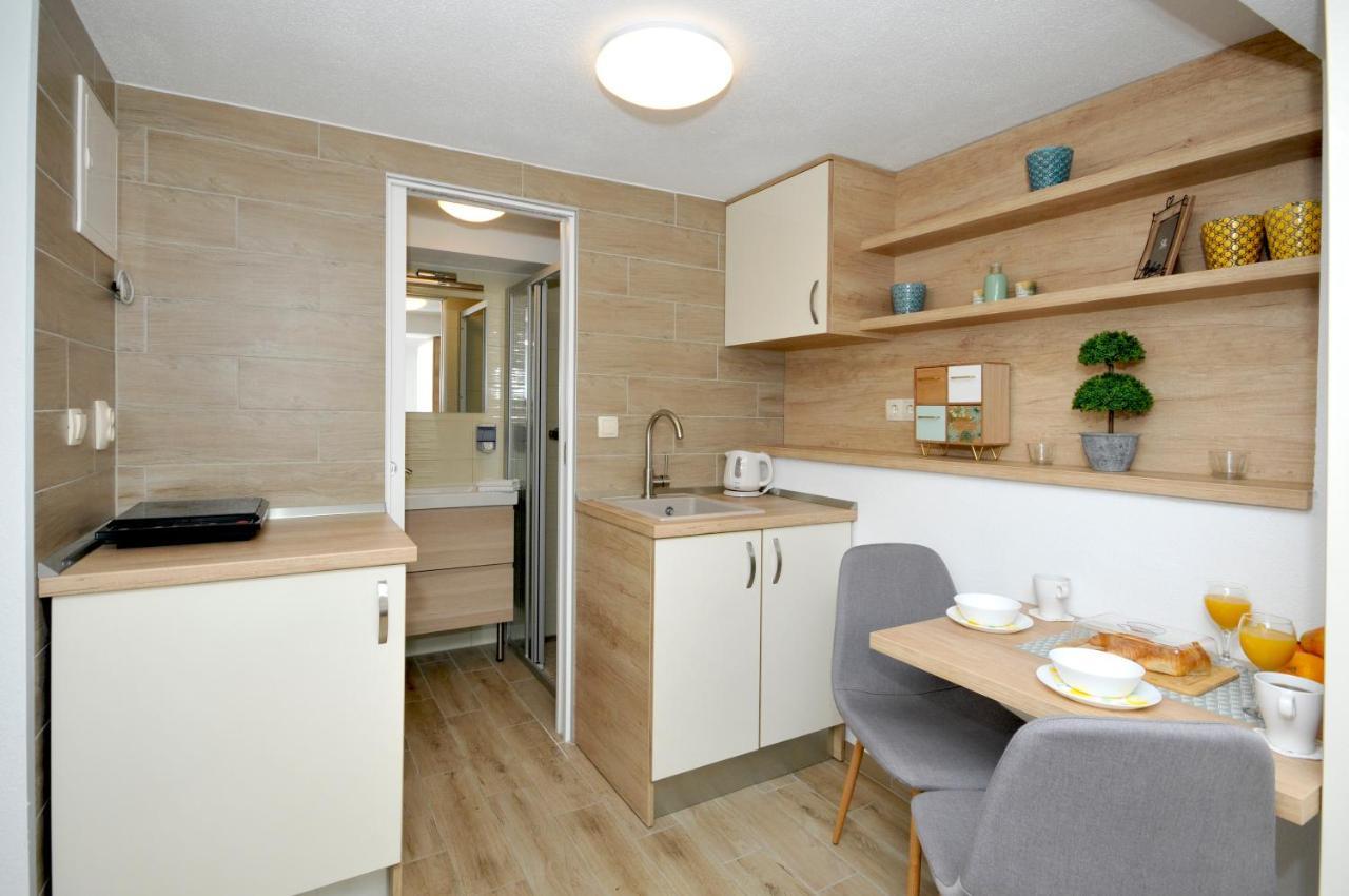 Apartments Penic Трогир Экстерьер фото