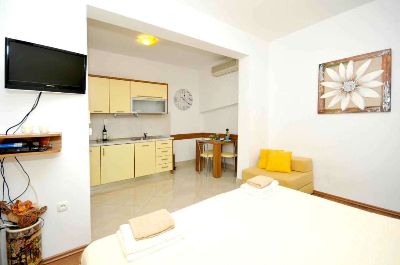Apartments Penic Трогир Экстерьер фото