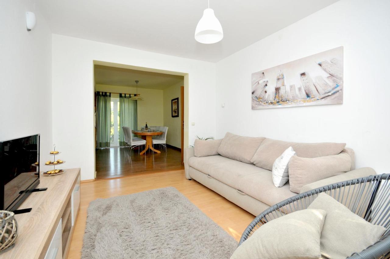 Apartments Penic Трогир Экстерьер фото