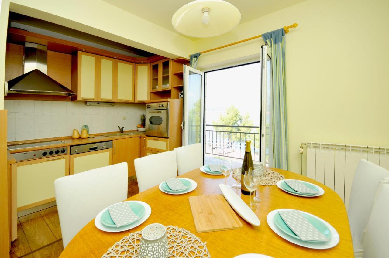 Apartments Penic Трогир Экстерьер фото