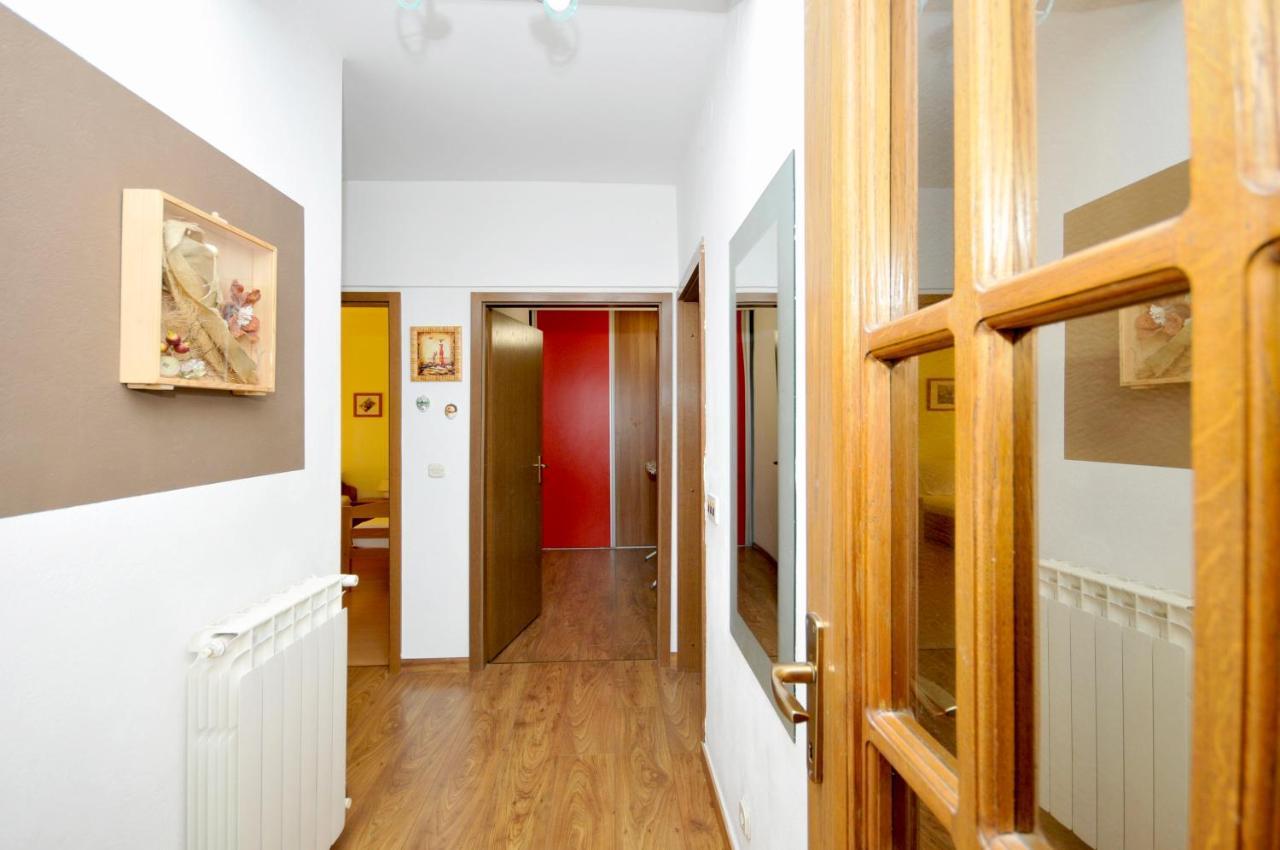 Apartments Penic Трогир Экстерьер фото