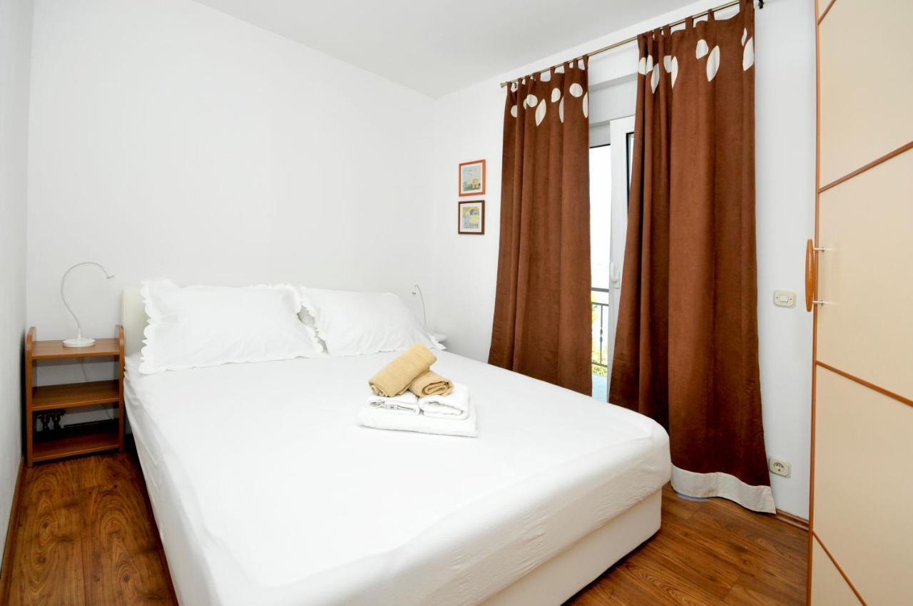 Apartments Penic Трогир Экстерьер фото