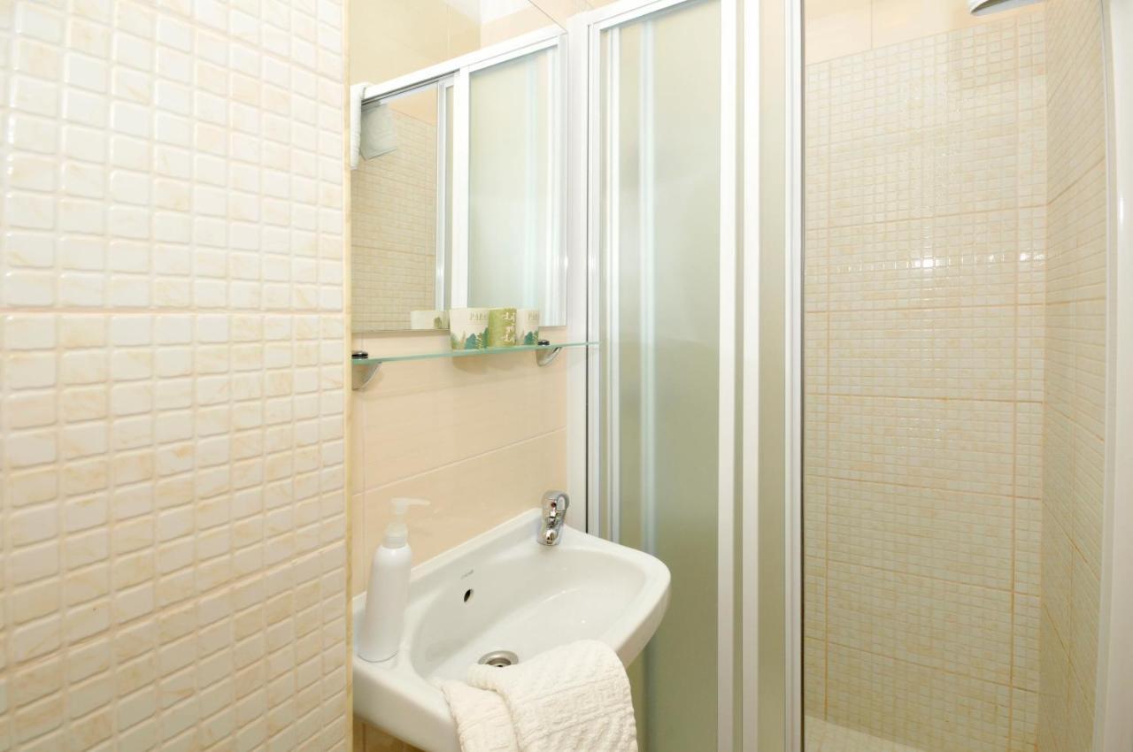 Apartments Penic Трогир Экстерьер фото